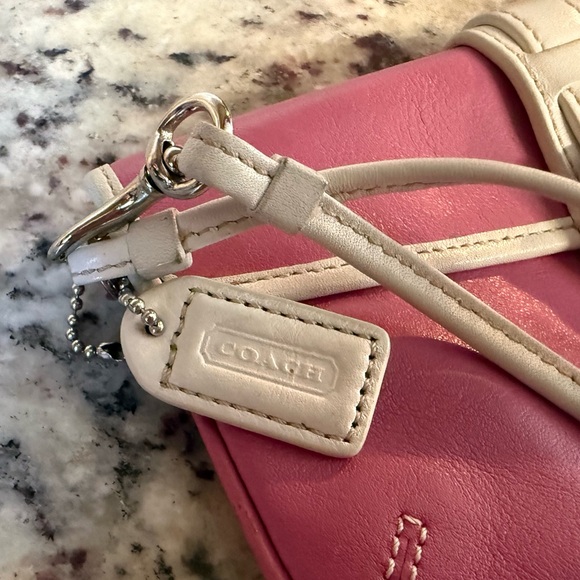 Vintage Coach Pink White SoHo Wristlet Wallet - Picture 3 of 7
